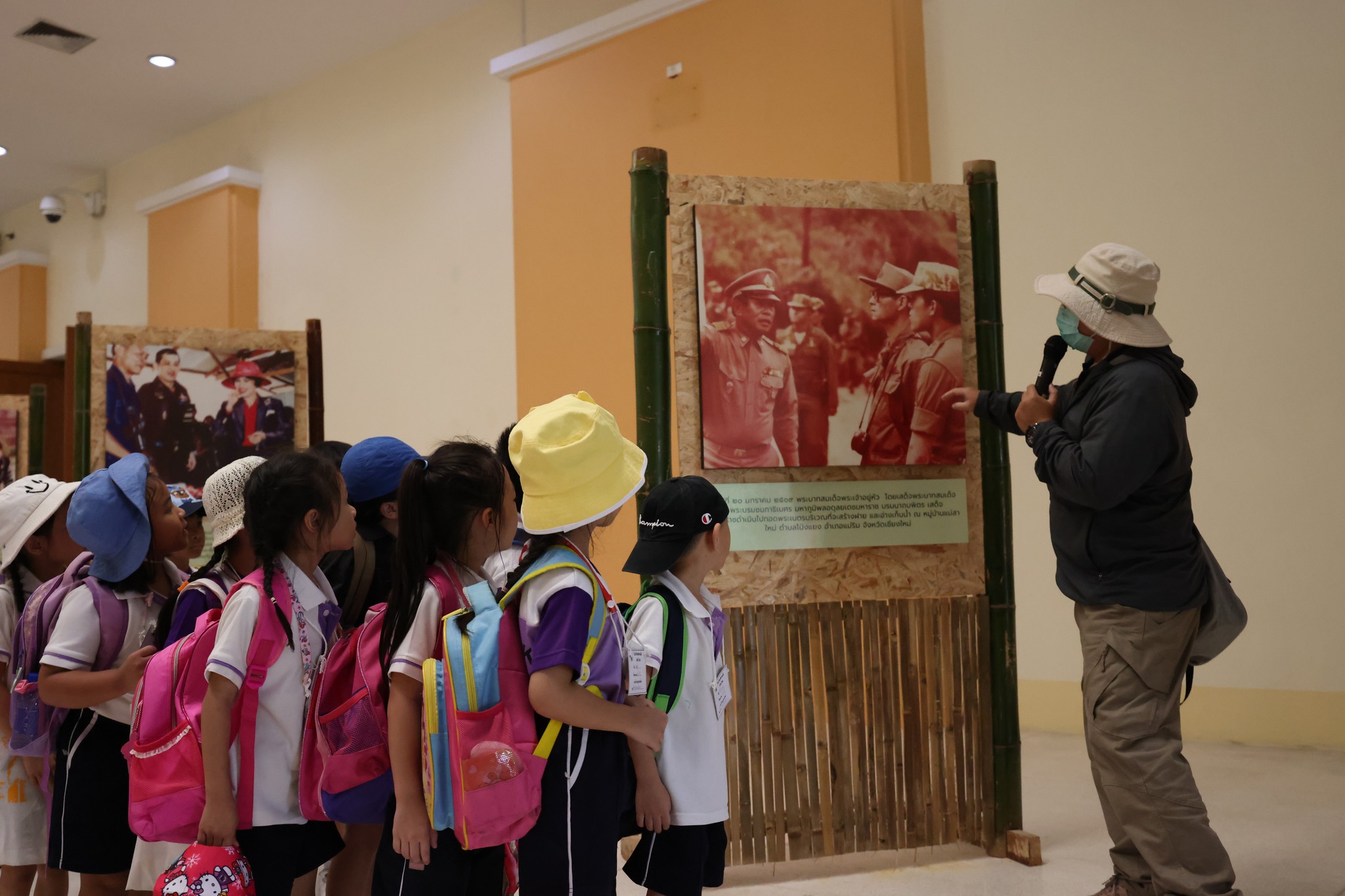 ภาพบรรยากาศของน้องๆจากสถาบันการศึกษาต่างๆ